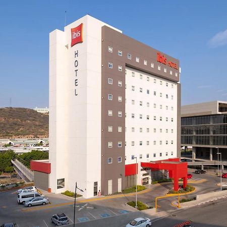 Отель Ibis Керетаро Экстерьер фото