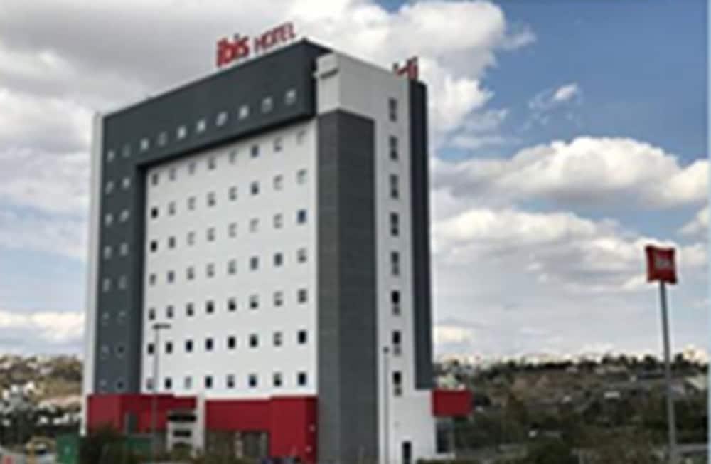 Отель Ibis Керетаро Экстерьер фото