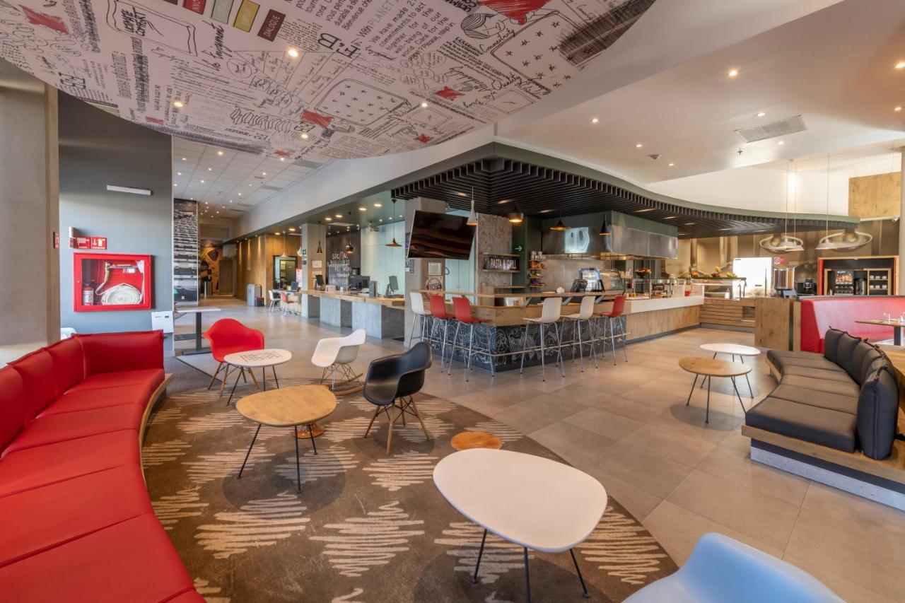 Отель Ibis Керетаро Экстерьер фото