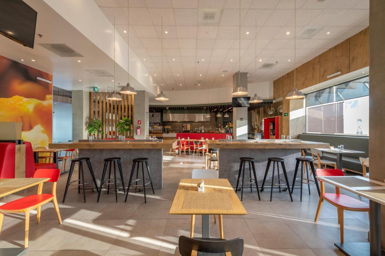 Отель Ibis Керетаро Экстерьер фото