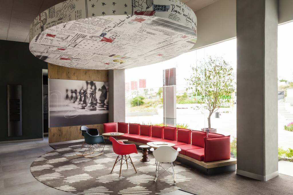 Отель Ibis Керетаро Экстерьер фото